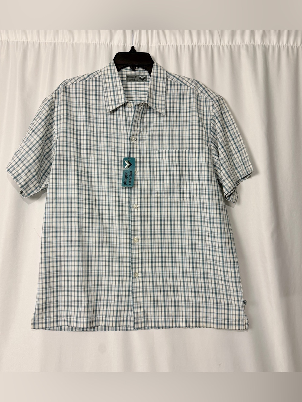 Pineapple Connection Men’s Medium Blue Plaid Short Sleeve Button Down Shirt NWT